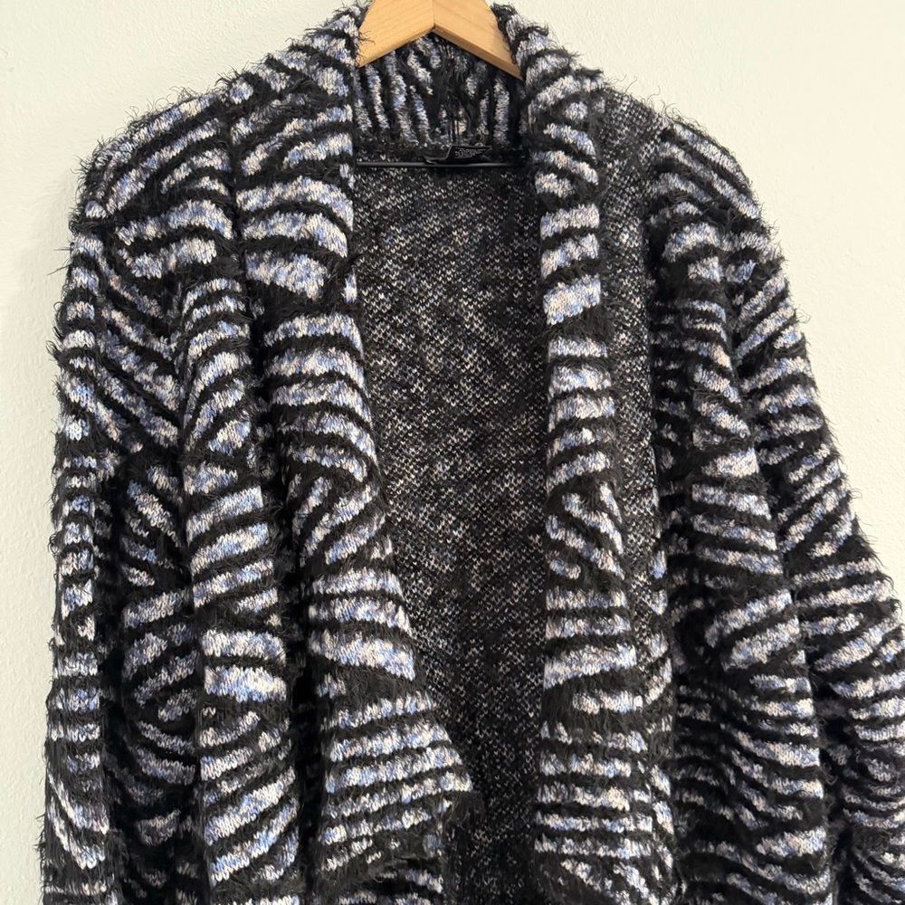 Investments - Long Line Cardigan - Picture 2 of 7
